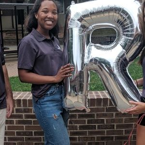 Meet your Posher, Celese